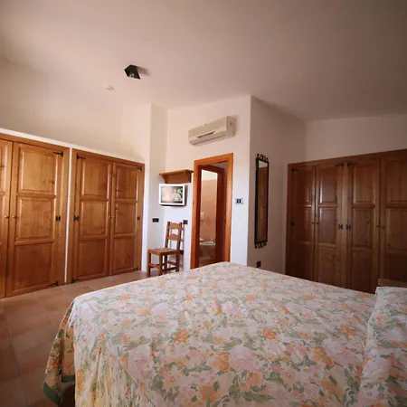 Ξενοδοχείο με διαμερίσματα Residenza Capriccioli Πόρτο Τσέρβο