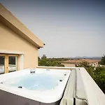 Residenza Capriccioli 3* פורטו צ'רבו