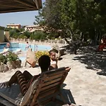 Ξενοδοχείο με διαμερίσματα Residenza Capriccioli Πόρτο Τσέρβο