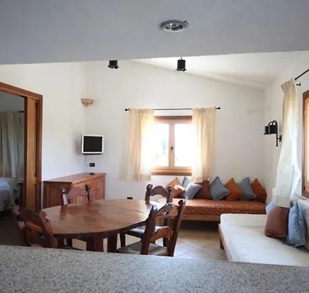 Residenza Capriccioli 3* بورتو كيرفو