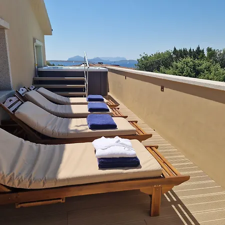 Residenza Capriccioli Apartahotel 3*