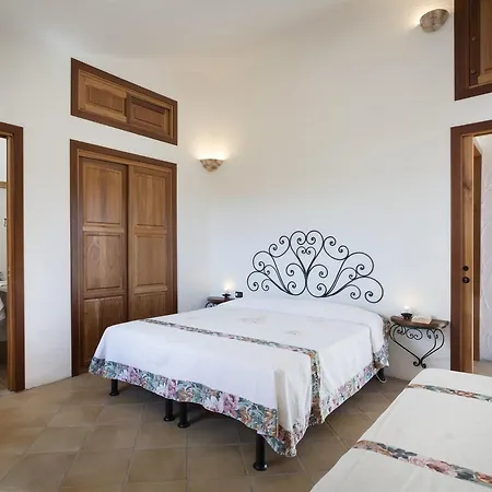 Aparthotel Residenza Capriccioli 3*
