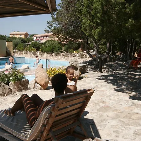 アパートホテル レジデンツァ カプリチョーリ ポルト・チェルボ