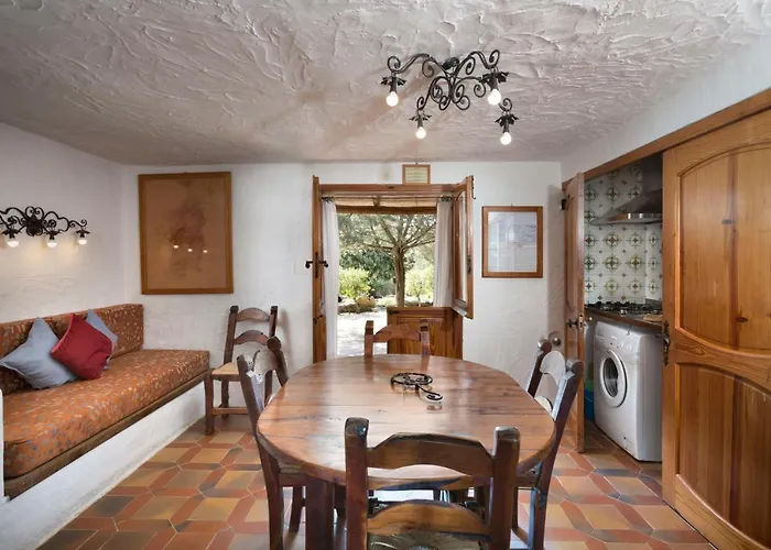 Residenza Capriccioli 4* פורטו צ'רבו