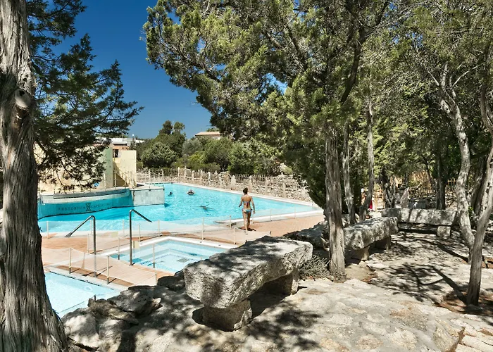 Residenza Capriccioli מלון דירות