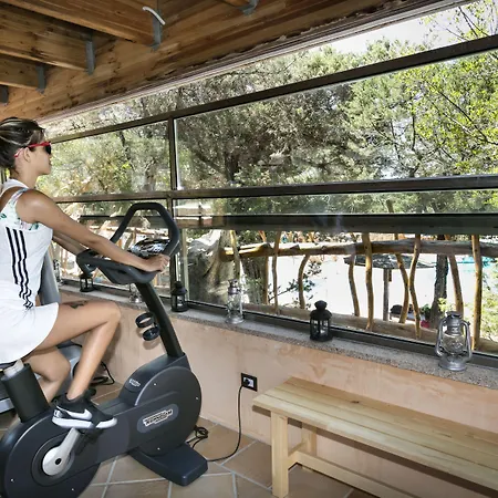 Residenza Capriccioli 4* פורטו צ'רבו