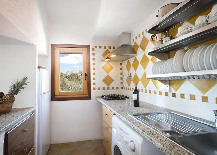 מלון דירות Residenza Capriccioli 4*